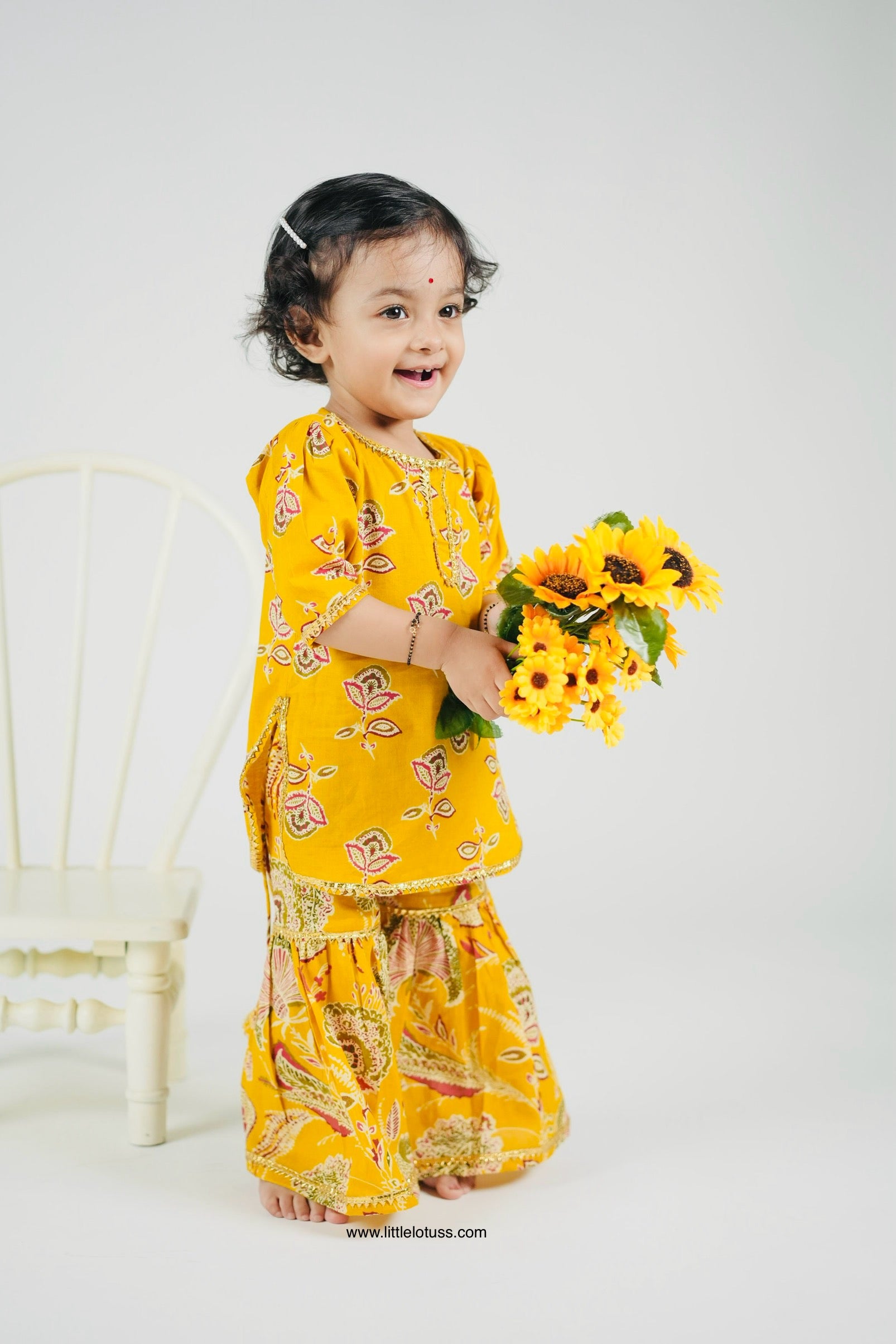 Suhani Sharara Set